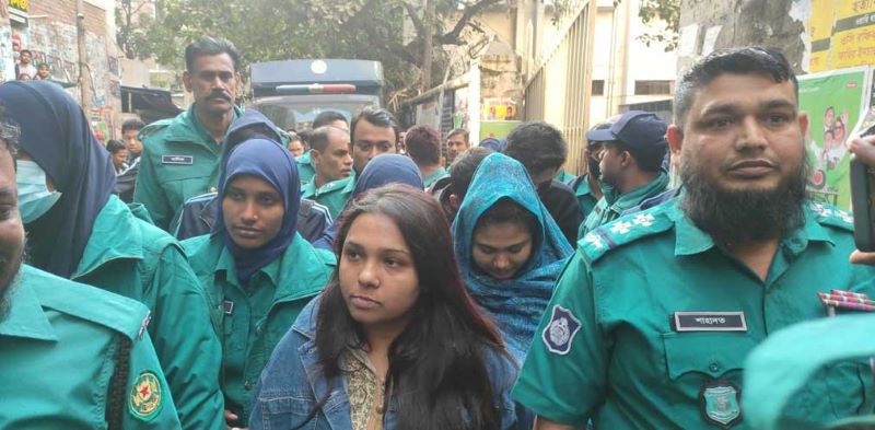 ছাত্রলীগের প্রাক্তন নেত্রী নদীসহ চার জন রিমান্ডে